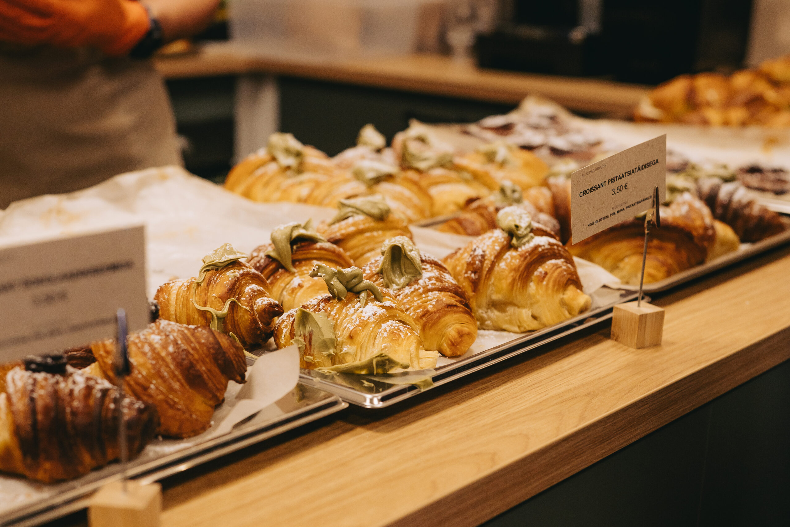 SU:SI pistachio croissants